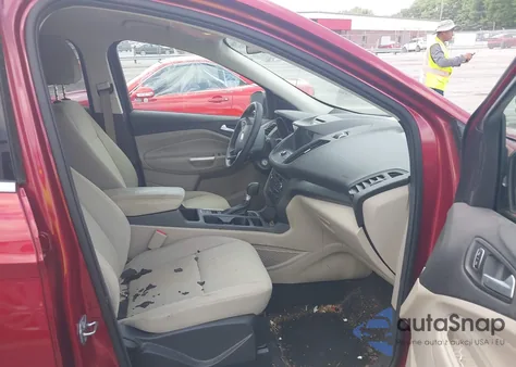 2017 Ford Escape Se из США, поврежденный, VIN 1FMCU0G93HUE01225